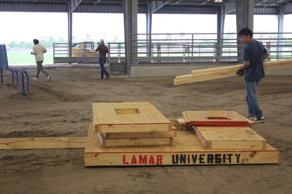 Engineering students gain real-world experience through ASCE competitions